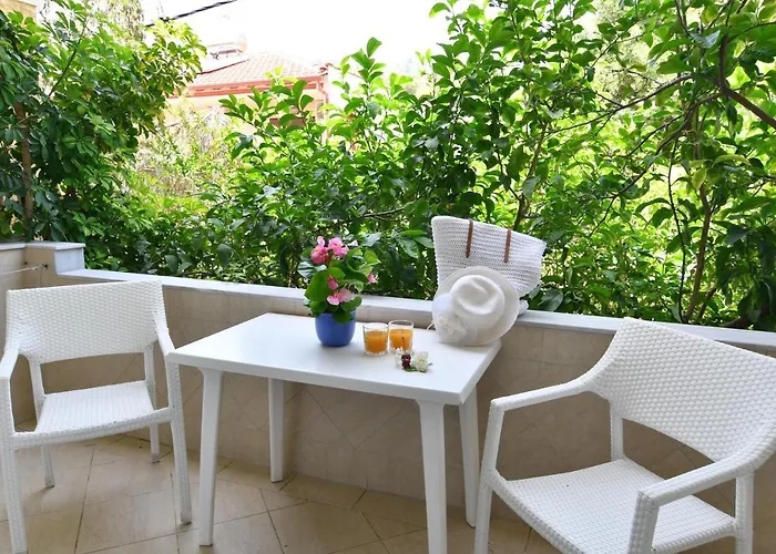 Haus Despina Апартаменты *